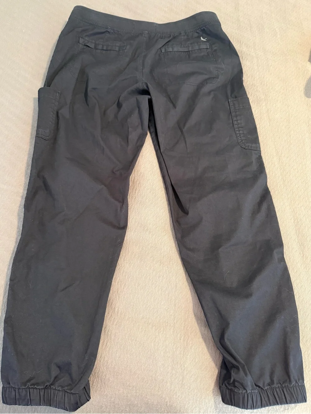 Eddie Bauer women’s 12 pull on elastic waist cotton pants cargo pockets nice blk